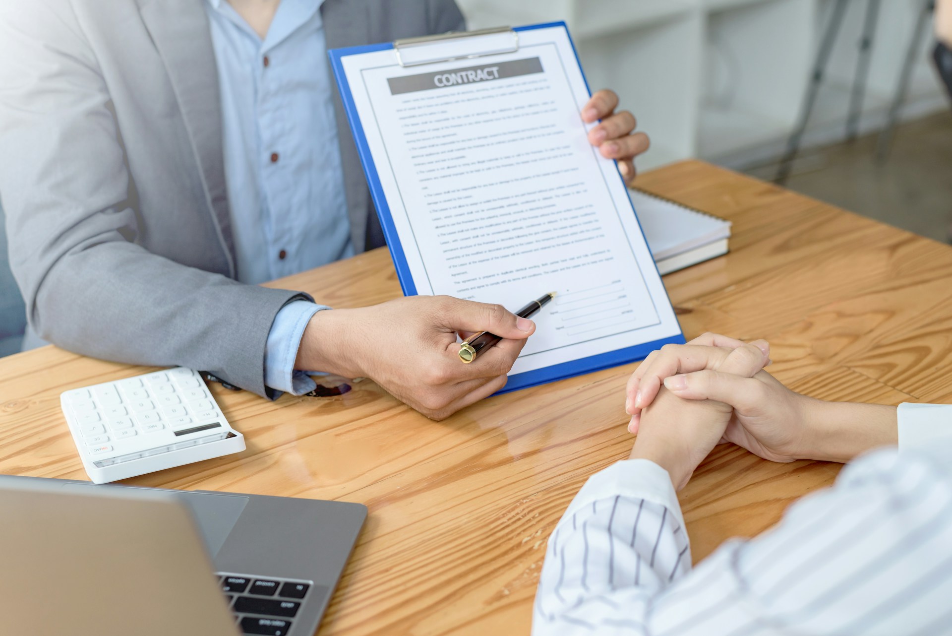 Read more about the article Why Your Commercial Lease Needs a Professional Settlement