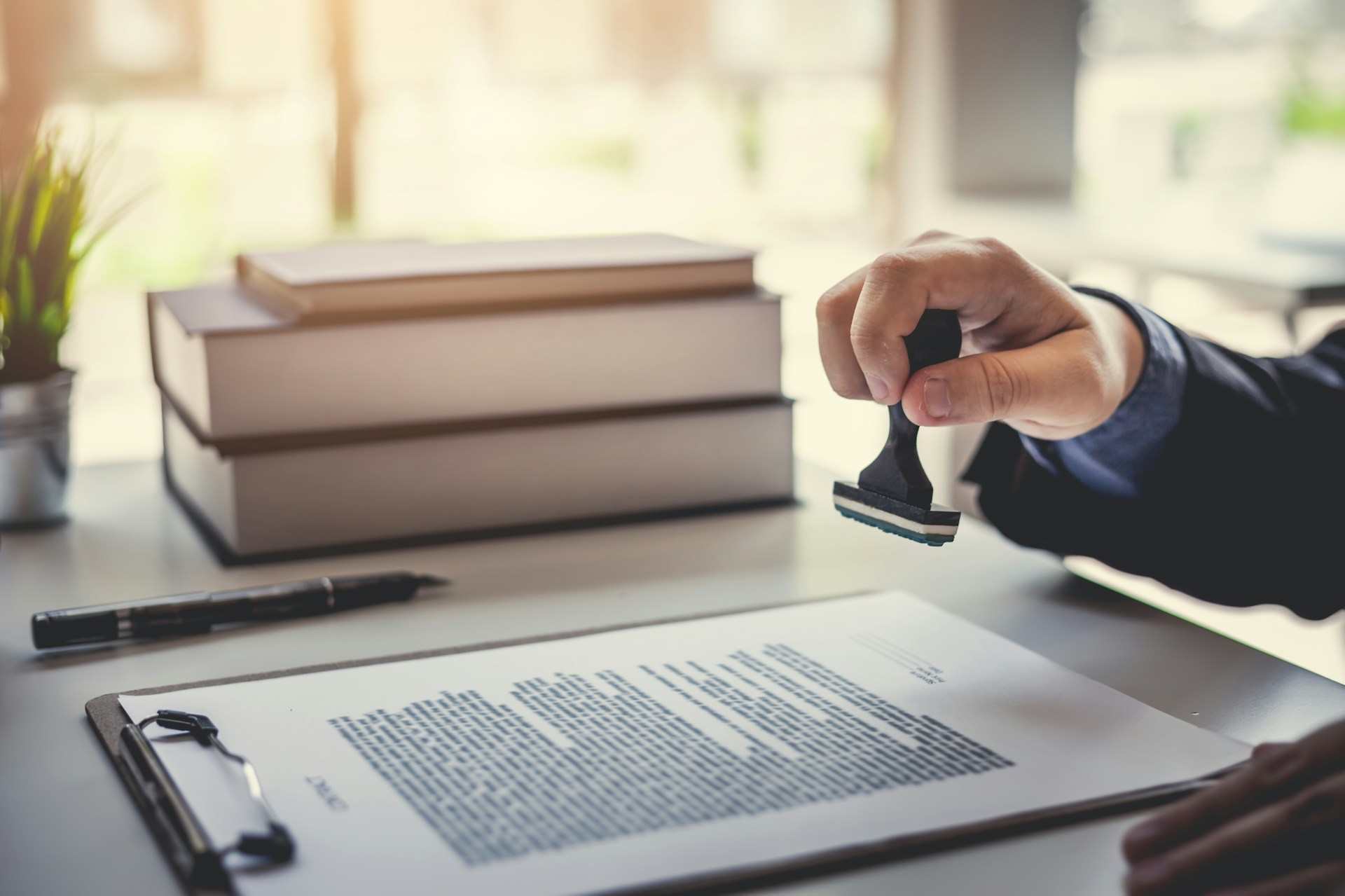 Read more about the article Tips for Working with a Settlement Agent in Perth