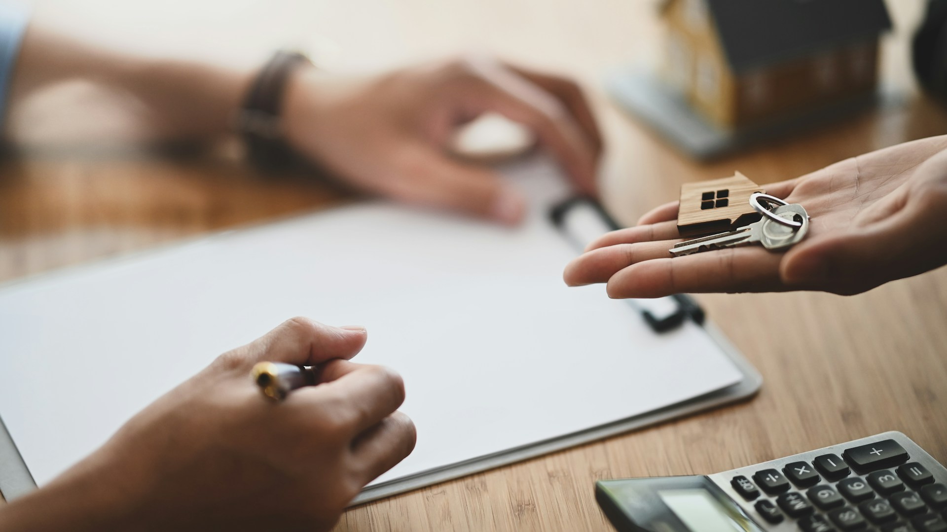 Read more about the article Hidden Risks of DIY Court Order Property Transfers in WA