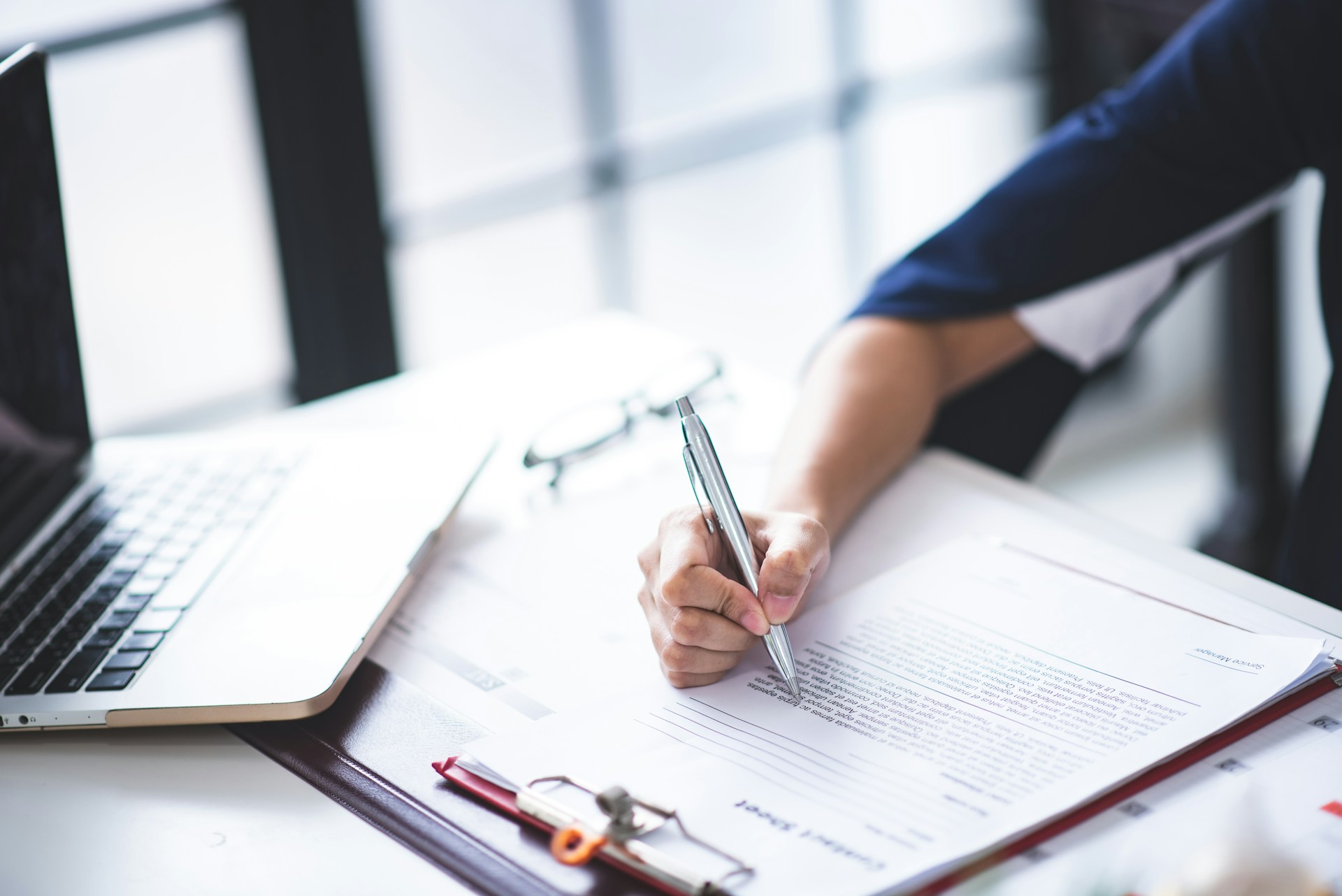 Read more about the article Smart Ways to Use a Settlement Agent for Complex WA Property Deals