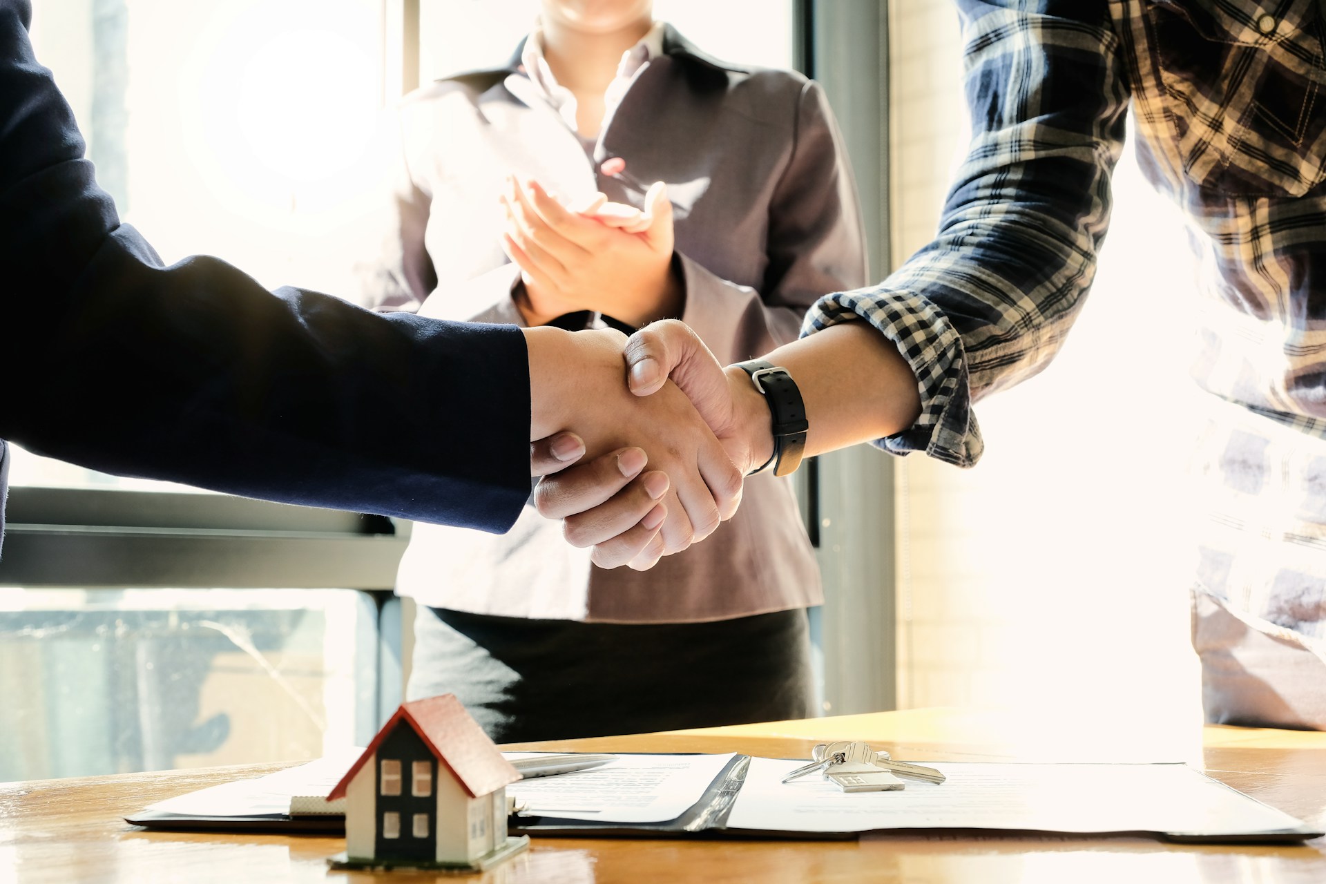 Read more about the article When a Property Settlement Agent Becomes Essential in Perth
